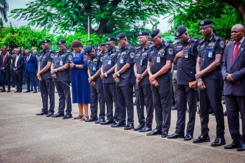 TRIBUTE TO FALLEN POLICE OFFICERS